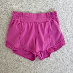 Hotty Hot Lululemon Shorts 2.5"